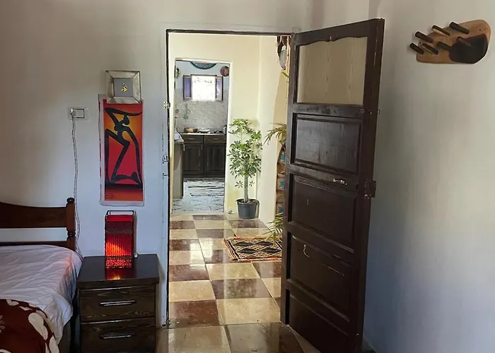 Spacious Bedouin With Large Private Garden *