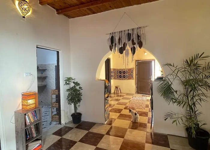Spacious Bedouin With Large Private Garden Dahab